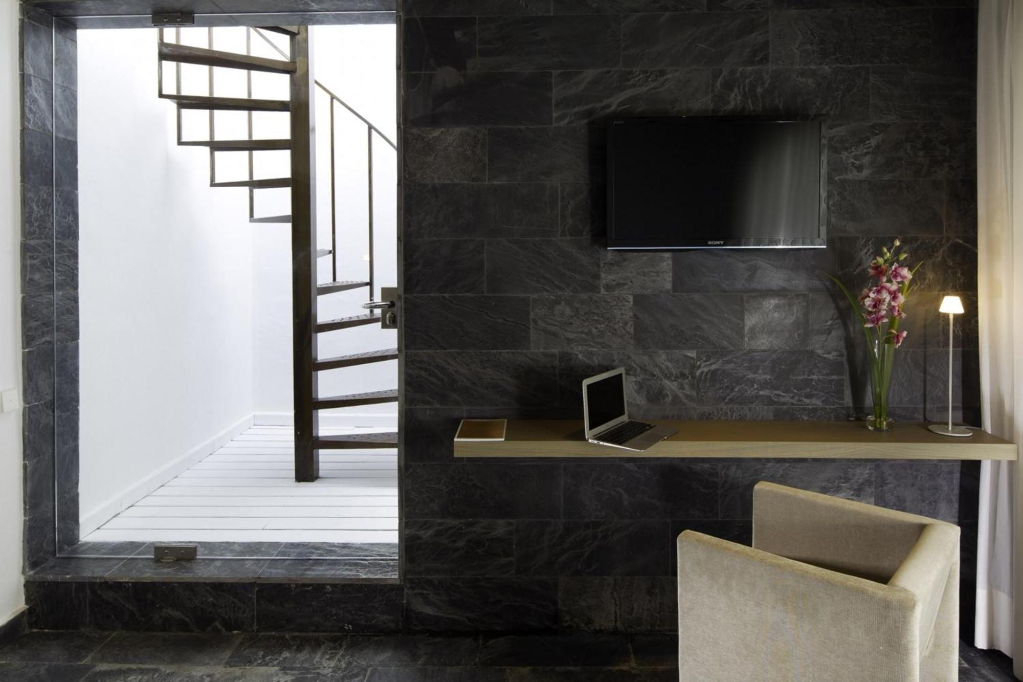 Hotel Boutique Ses Pitreras San Antonio  Bilik gambar